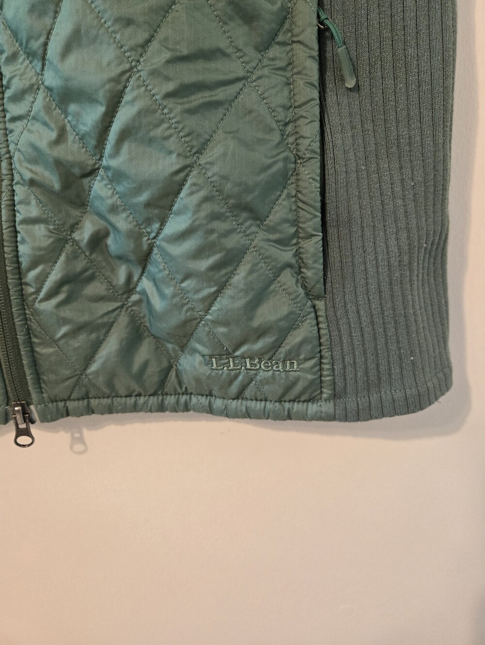 L.L.Bean Women's Large Quilted Sweater Fleece Vest Green Full Zip Sherpa Lined - Picture 3 of 5